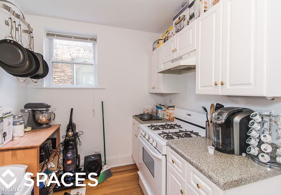 1st image of 1436 W Belle Plaine Ave #Unt2f
