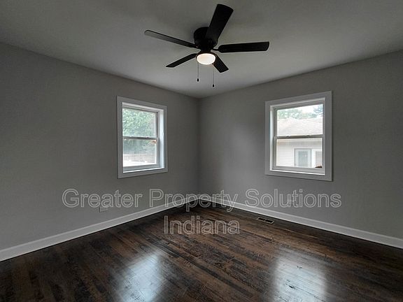 5th image of 9605 Kennedy Ave
