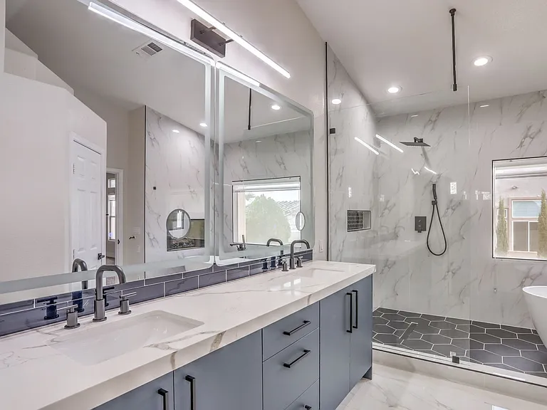 8910 Minsk Ct — Photo 23