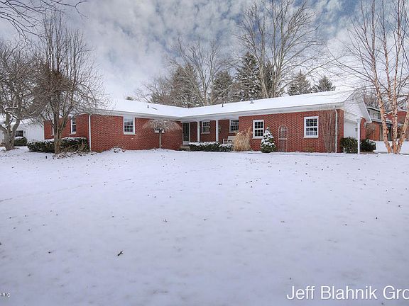 2nd image of 2239 Ducoma Dr NW