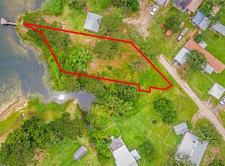 5 Big Lake Ln, Huntsville, TX 77320