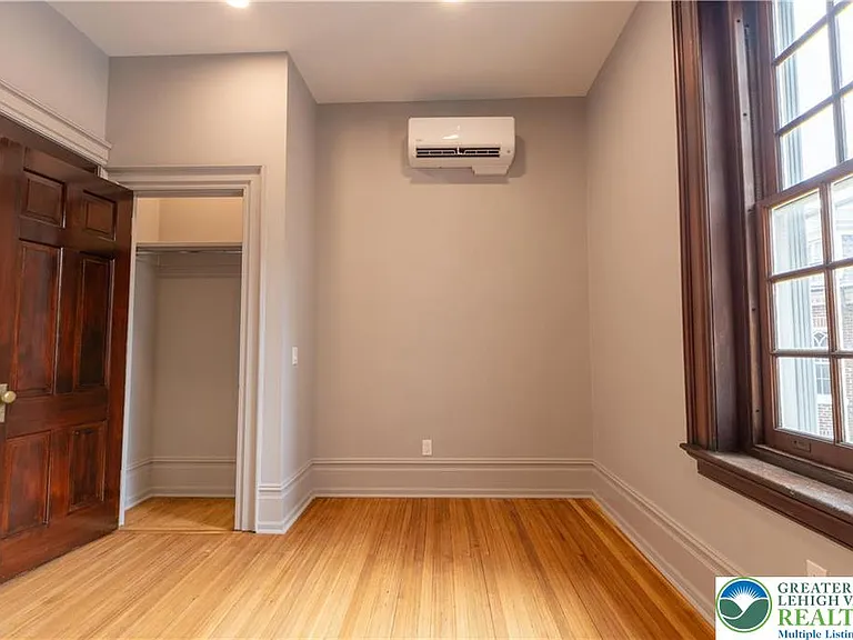 214 Spring Garden St #2B — Photo 21