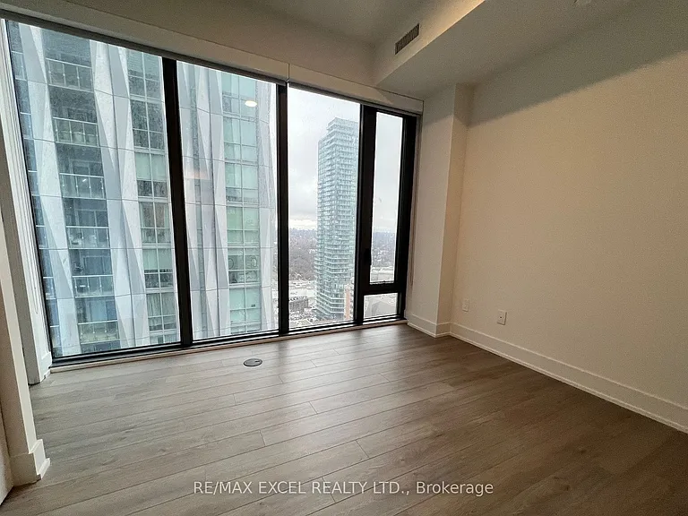 8 Cumberland St #1808 — Photo 13