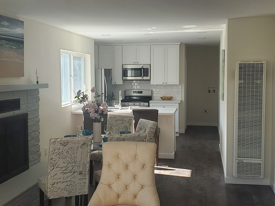 2nd image of 2818-2820 Comstock St #2