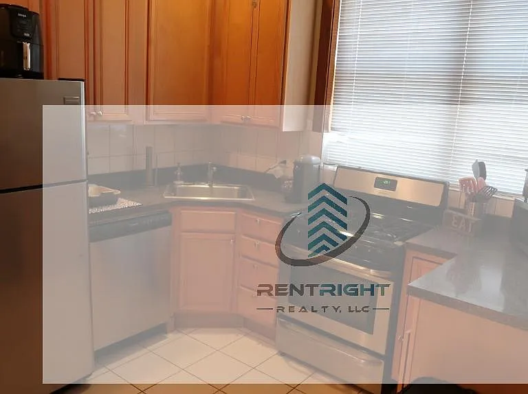1353 N Ashland Ave #3F — Photo 1