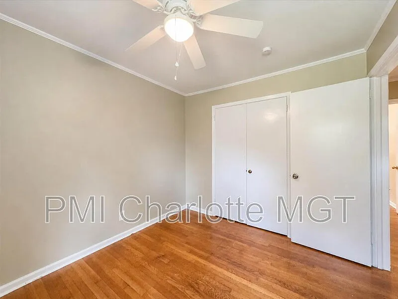 2 bed, 1.0 bath, 747 sqft, $1,125 — Photo 2