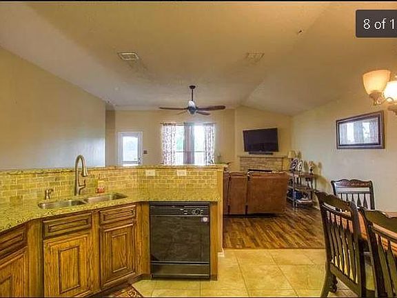 3rd image of 11137 Pleasant Wood Ln