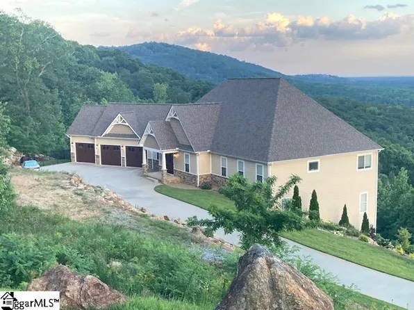 19 Tropicana Ct, Greenville, SC 29609