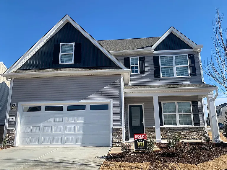 10 Level Dr — Photo 1