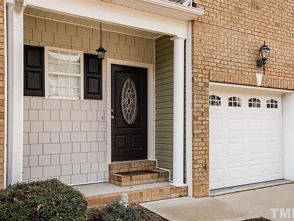 2nd image of 43 Hill Shore Ln