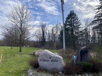 6080-6010 Sweet Clover Hills Dr, Jonesville, MI, 49250