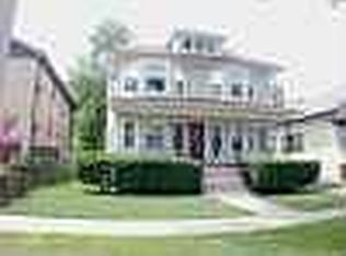 639 N Humphrey Ave, Oak Park, IL 60302