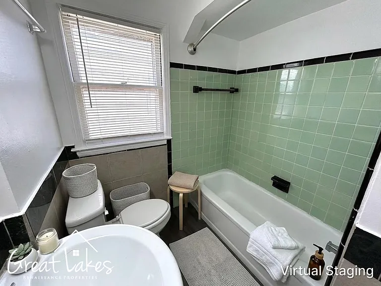 24600 Wilmot Ave — Photo 7