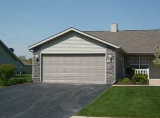 500 Mill Ridge Dr, Byron, IL 61010