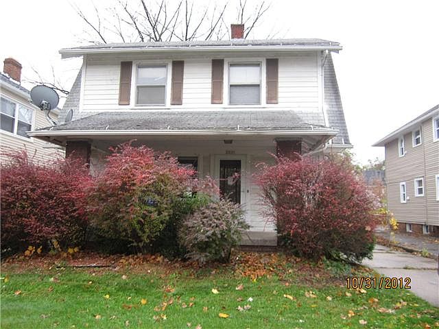2nd image of 2031 Alvin St