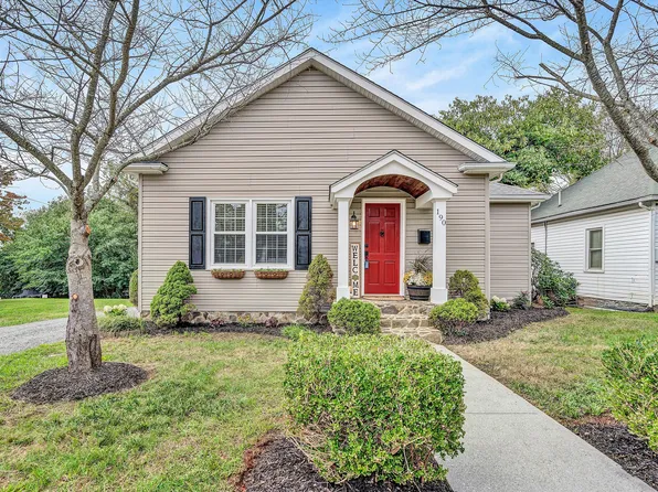 190 Orchard Ave, Rocky Mount, VA 24151