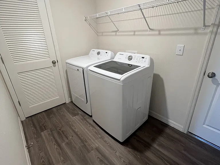 9114 Aegean Cir — Photo 10