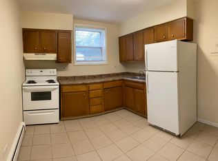 2626 W Cornelia Ave APT 2, Waukegan, IL 60085