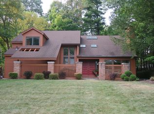 54 Stockbridge Rd, Slingerlands, NY 12159