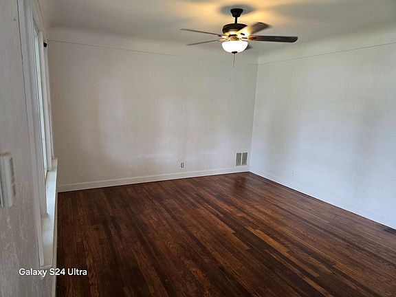 3rd image of 2101 Caseyville Ave