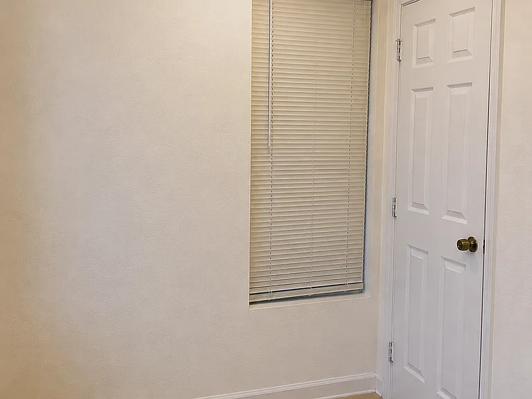 177 NE 53rd St #U — Photo 4
