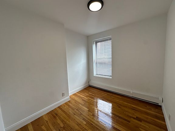 4th image of 392 E 10th St APT 3E