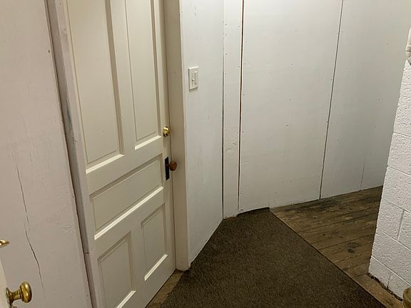 5th image of 909 Sophia St #900