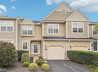 482 Lake George Cir, West Chester, PA 19382