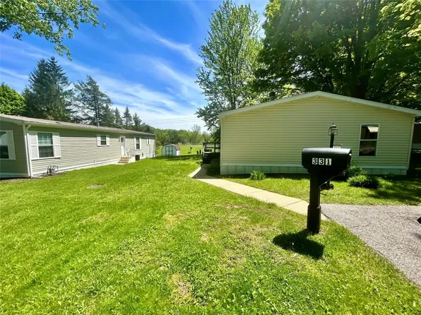 331 Holly Park Dr, Erie, PA 16509