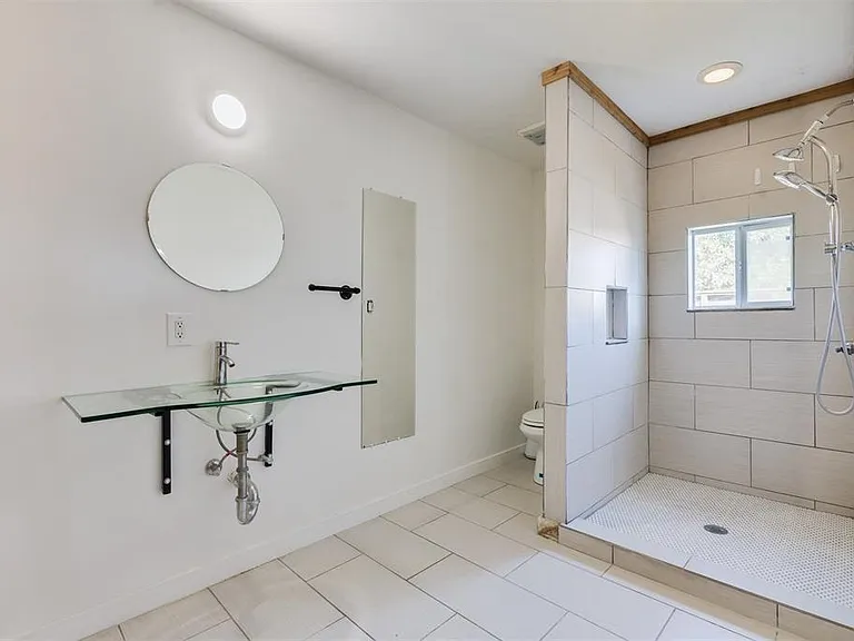 3519 Rogers St — Photo 7