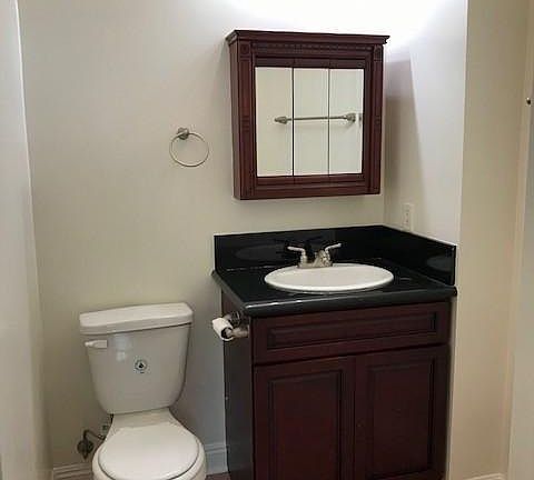 3rd image of 701 S Mariposa Ave APT 302