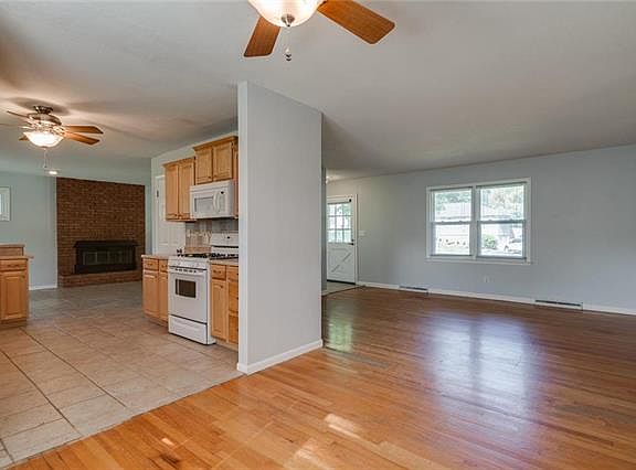 2nd image of 7501 Baltimore Ave