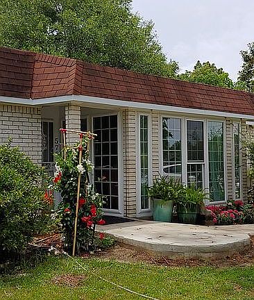 2nd image of 5701 Langley Cir