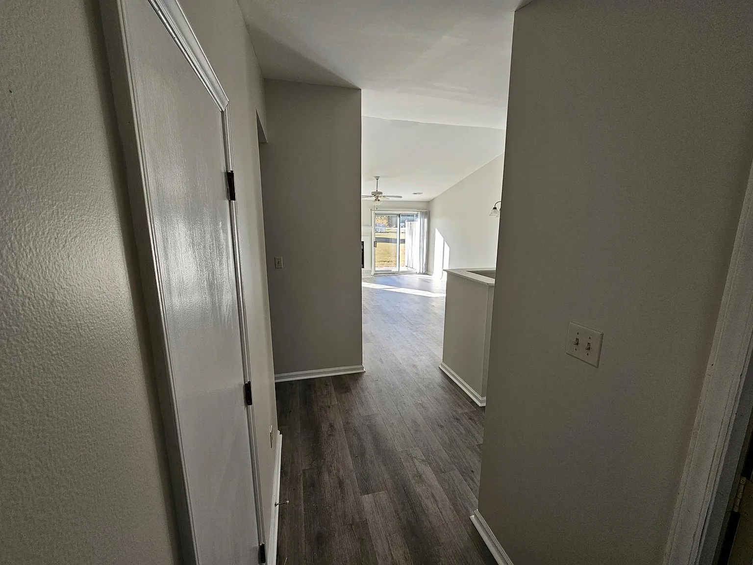 2 bed, 1016 sqft, $1,300 — Photo 2