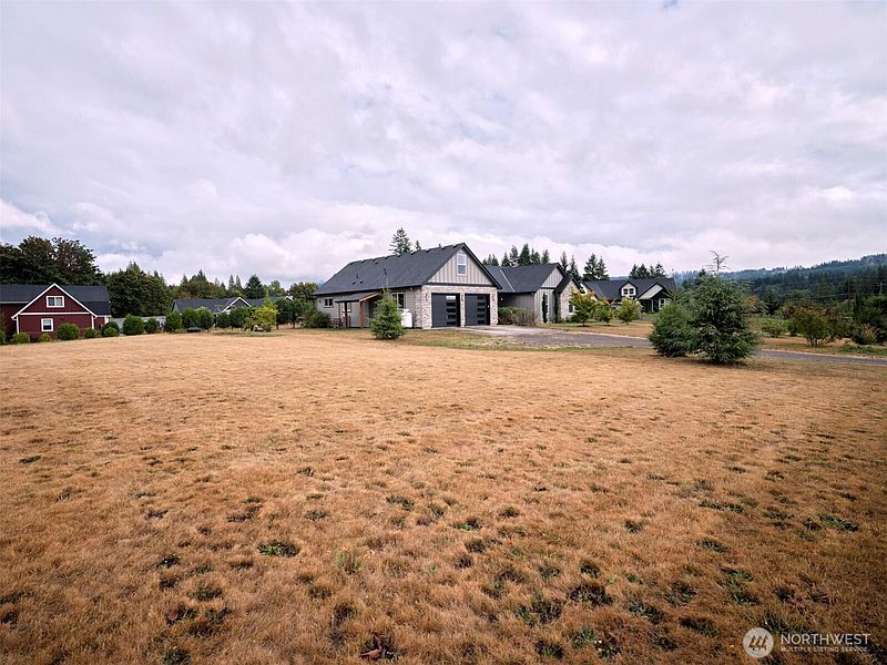 3rd image of 234 Hansen Road