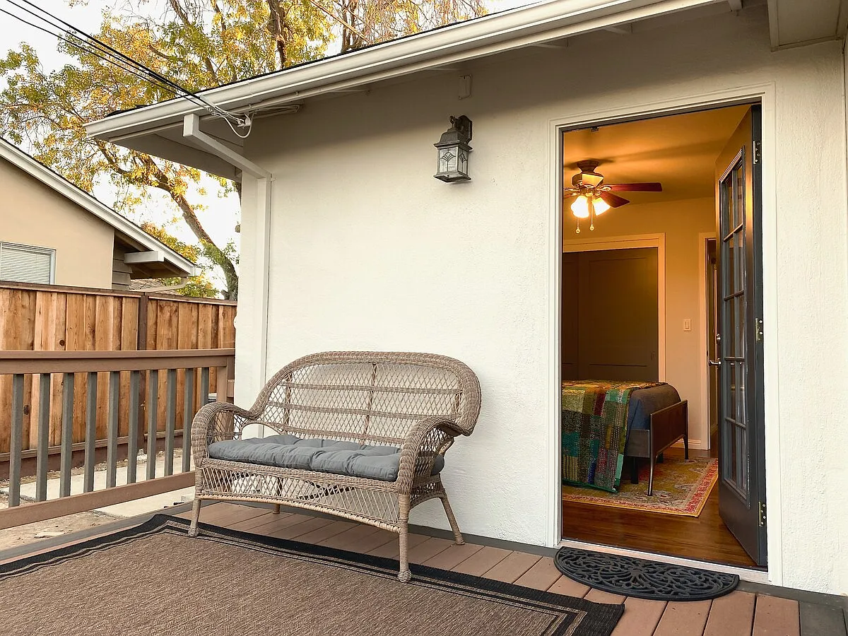 3 bed, 1600 sqft, $2,000 — Photo 4