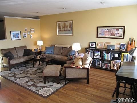 3rd image of 70 N Grove St APT 4L