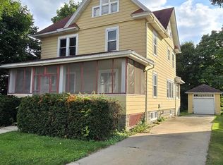 425 West James Street, Columbus, WI 53925