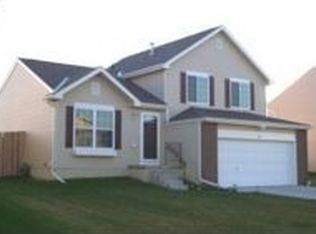 16111 Robin Dr, Omaha, NE 68136