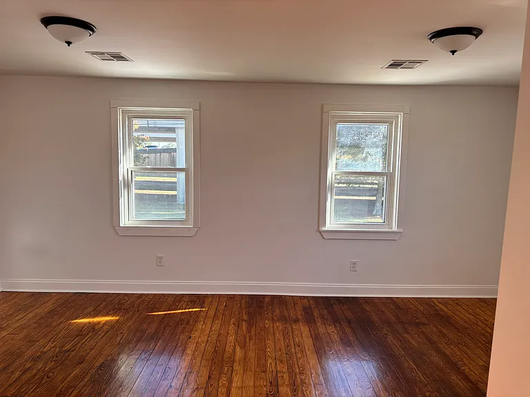 813 Westbank Expy — Photo 6