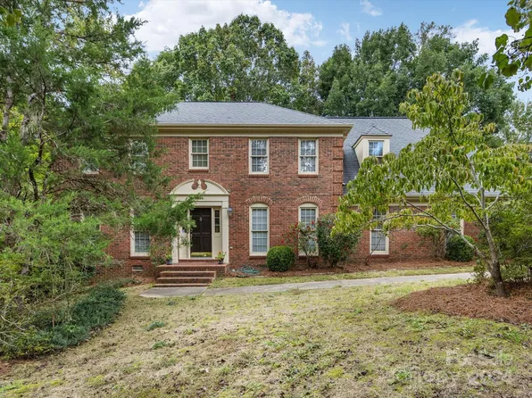 6614 Alexander Hall Dr, Charlotte, NC 28270