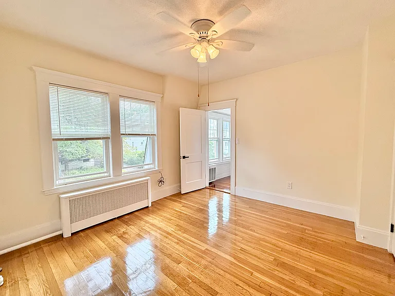 203 Maplewood St #2 — Photo 11