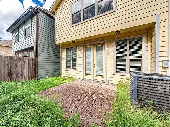 4th image of 1110 Beall Landing Ct