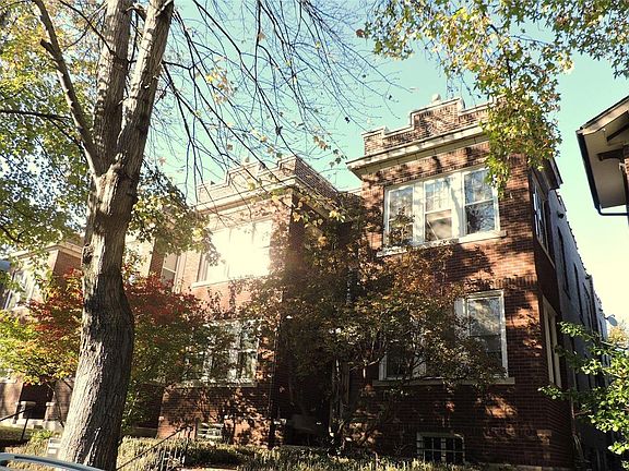 3rd image of 4219 Botanical Ave #2E