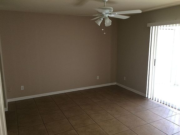 4th image of 1206 SE 6th St APT 101