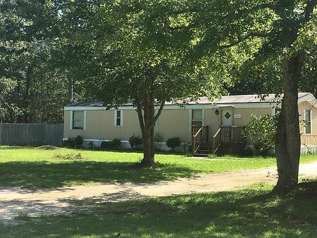 Traloir and land for sale