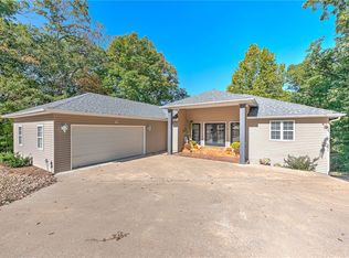 14 Hessle Cir, Bella Vista, AR 72714