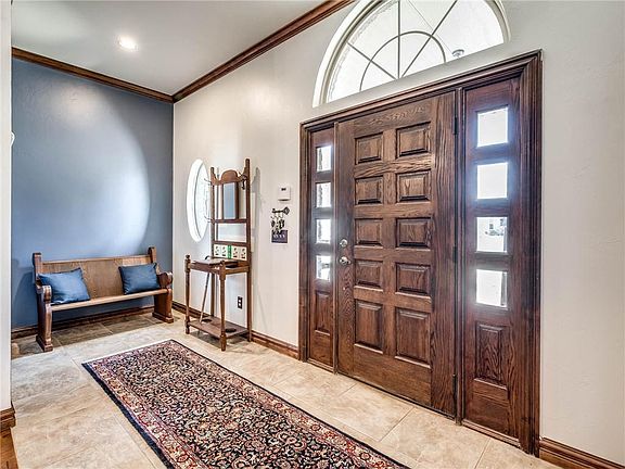 5th image of 5621 Creekmore Dr