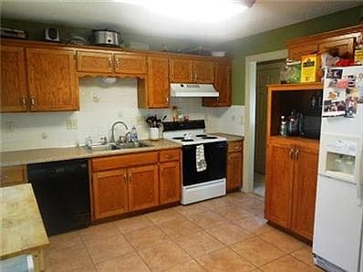 5th image of 906 SW Foxtail Dr