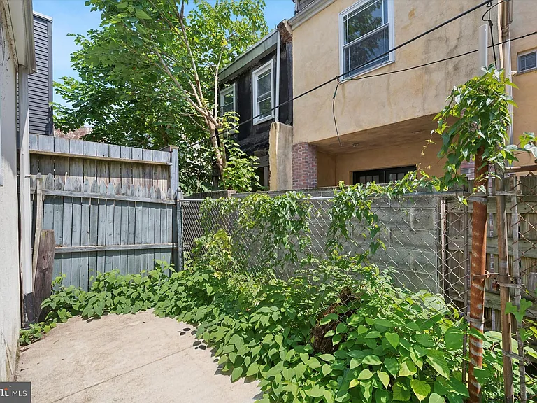 751 S Cleveland St — Photo 10